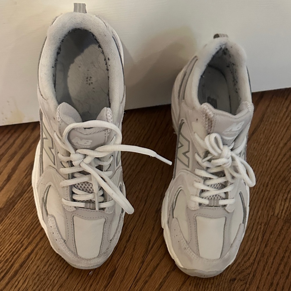 New Balance White and Gray Sneakers